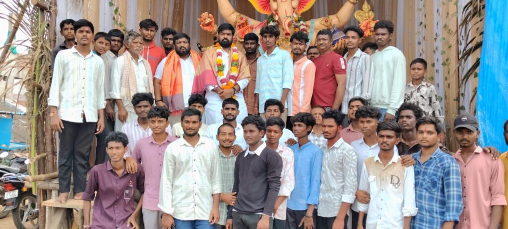 Gongalla Ranjith Kumar offers special prayers to Lord Ganesha in Aiza