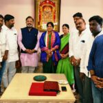 మధుయాష్కిని మర్యాదపూర్వకంగా కలిసిన డీసీసీ అధ్యక్షురాలు పారిజాత మధుయాష్కిని మర్యాదపూర్వకంగా కలిసిన డీసీసీ అధ్యక్షురాలు పారిజాత