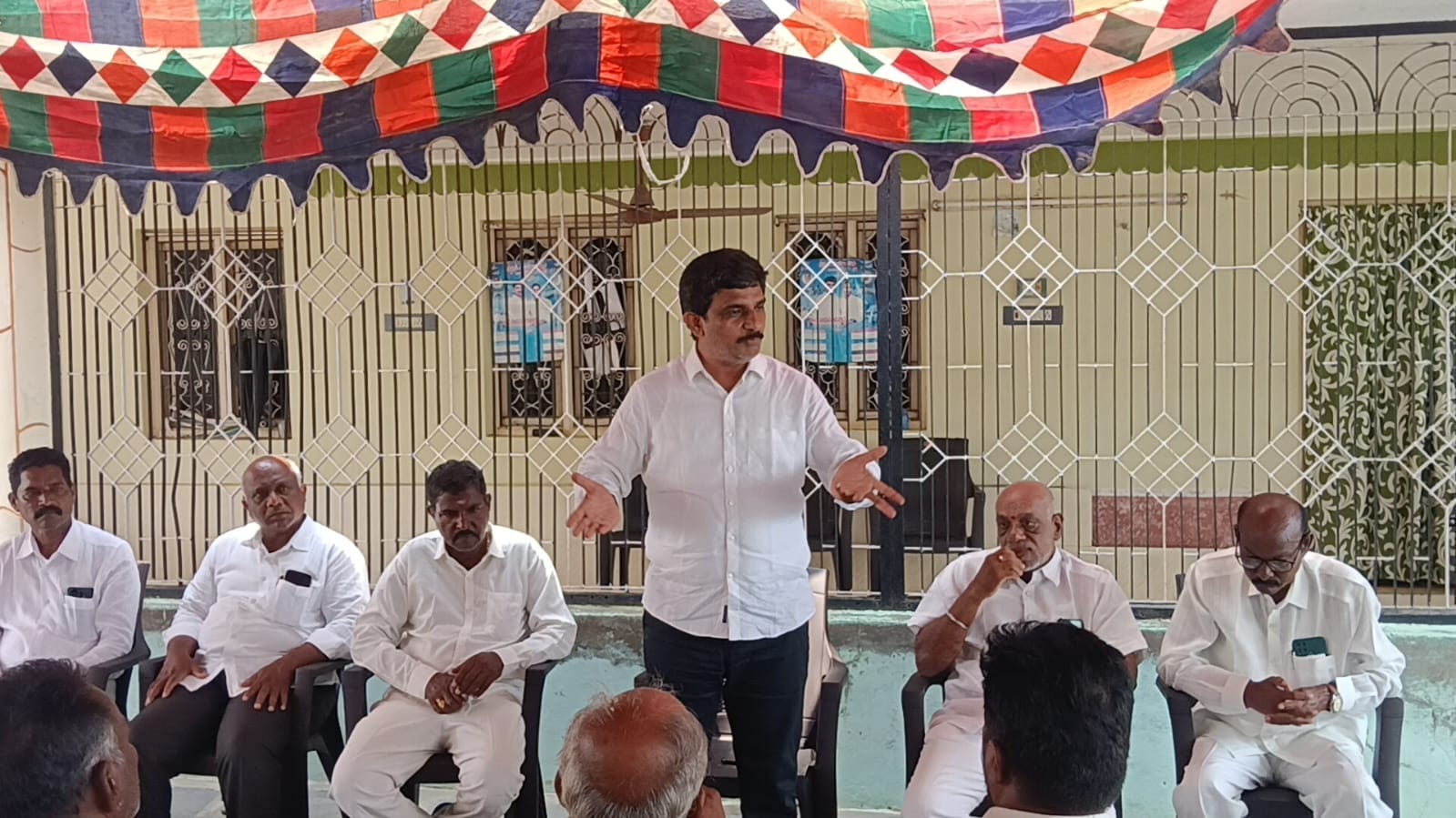 Gade Madhusudan Reddy Calls for Strong Performance in Local Body Elections