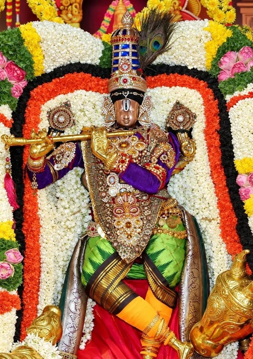 Heavy rush of devotees at Tirumala Sri Venkateswara Temple, with an 18 to 20-hour waiting time for Sarva Darshan.
